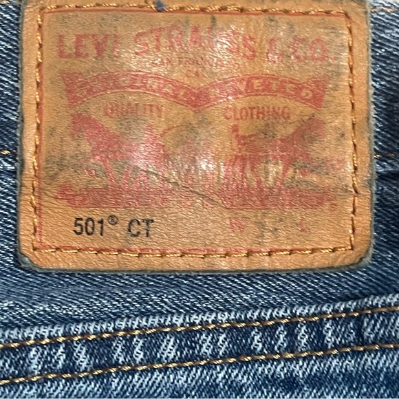 Levi's Jeans 501 CT Button Fly with Leather Patch - Picture 4 of 12